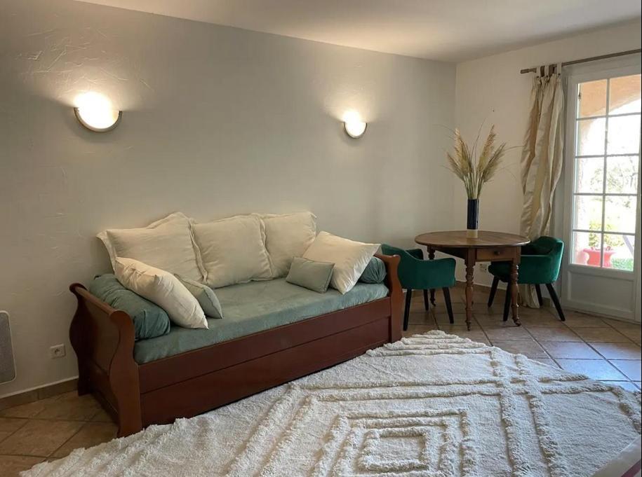 Domaine Des Tuilieres Avec Jacuzzi Apartment Vallauris Ngoại thất bức ảnh